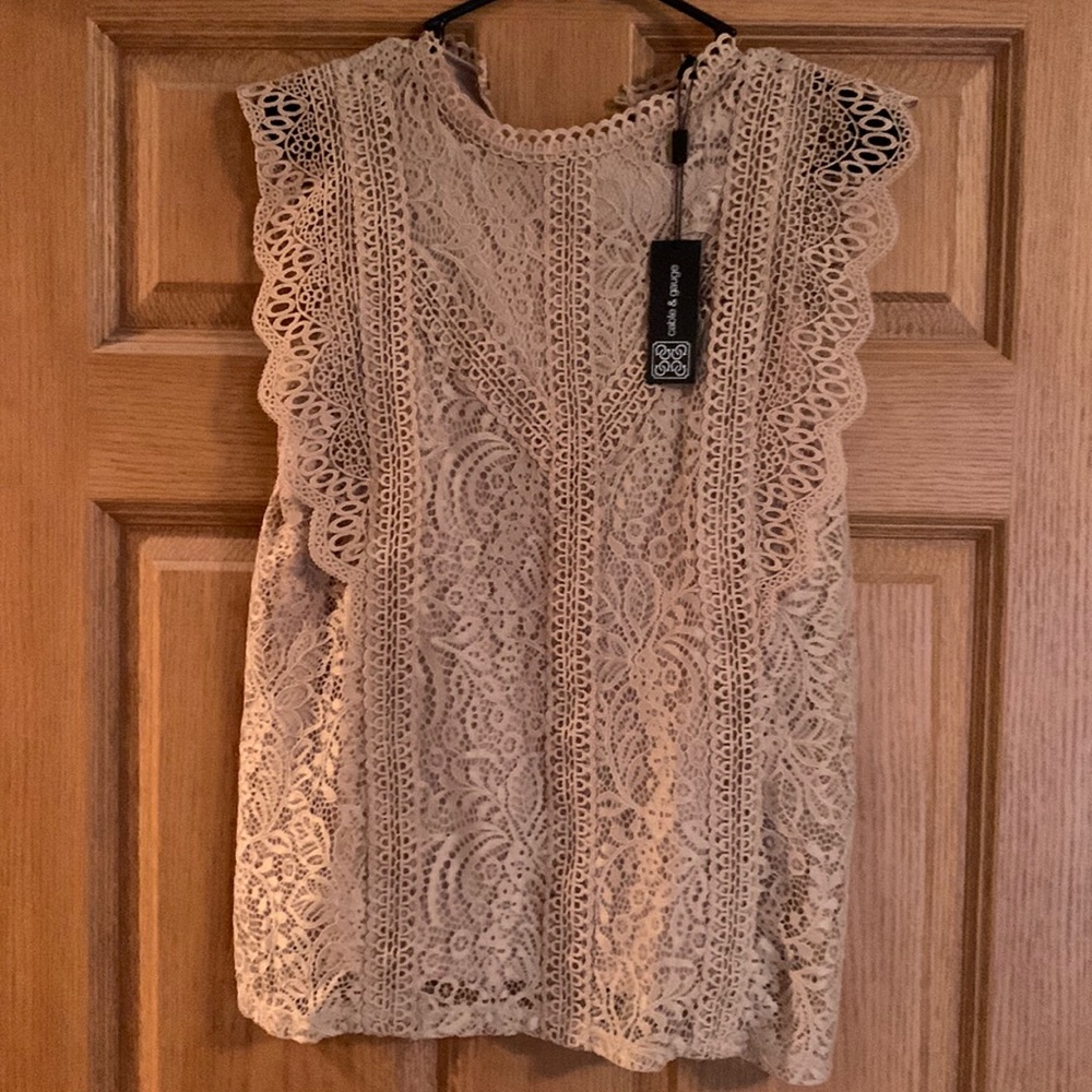 Cable and Gauge lace overlay tank. Size S/P/CH